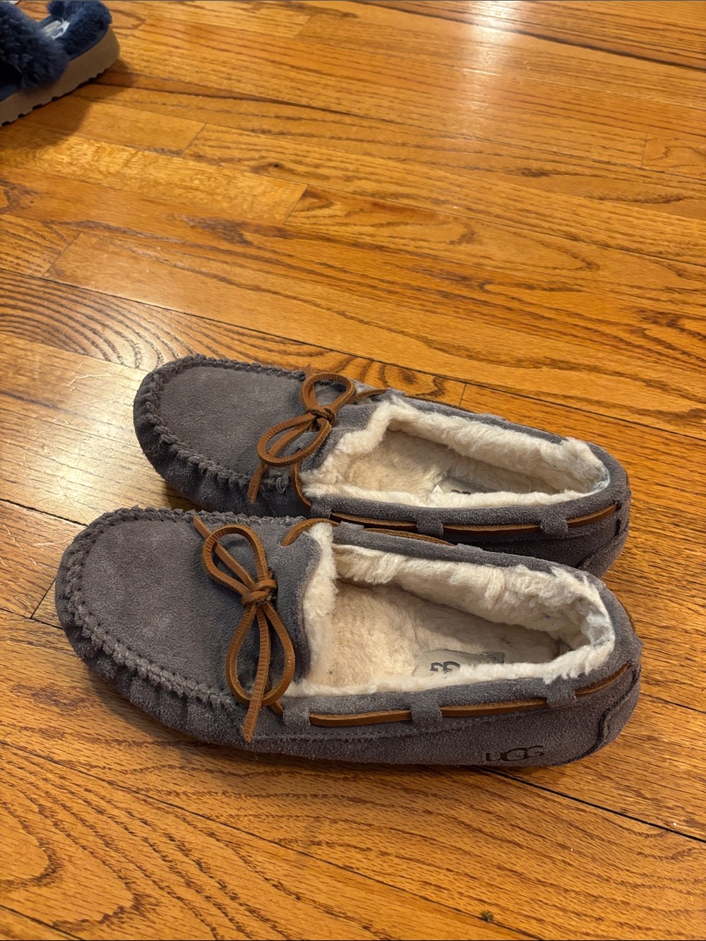 UGG Kids Charcoal Suede Shearling-Lined Moccasins with Bow